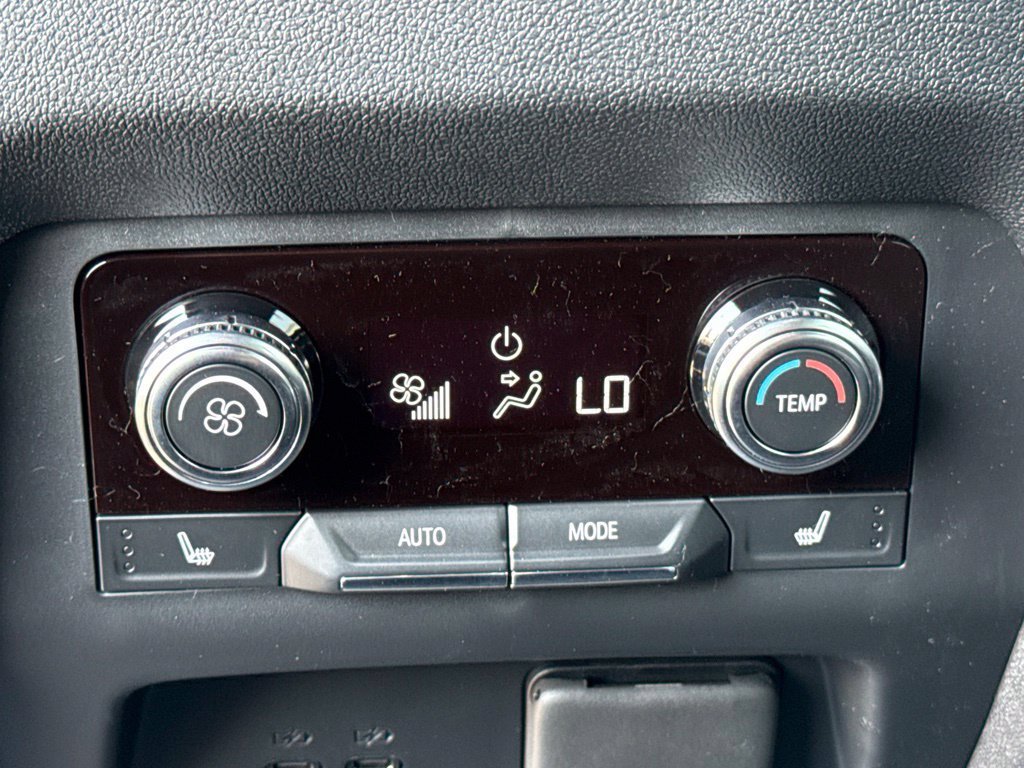 2026 GMC Acadia Denali - Photo 19