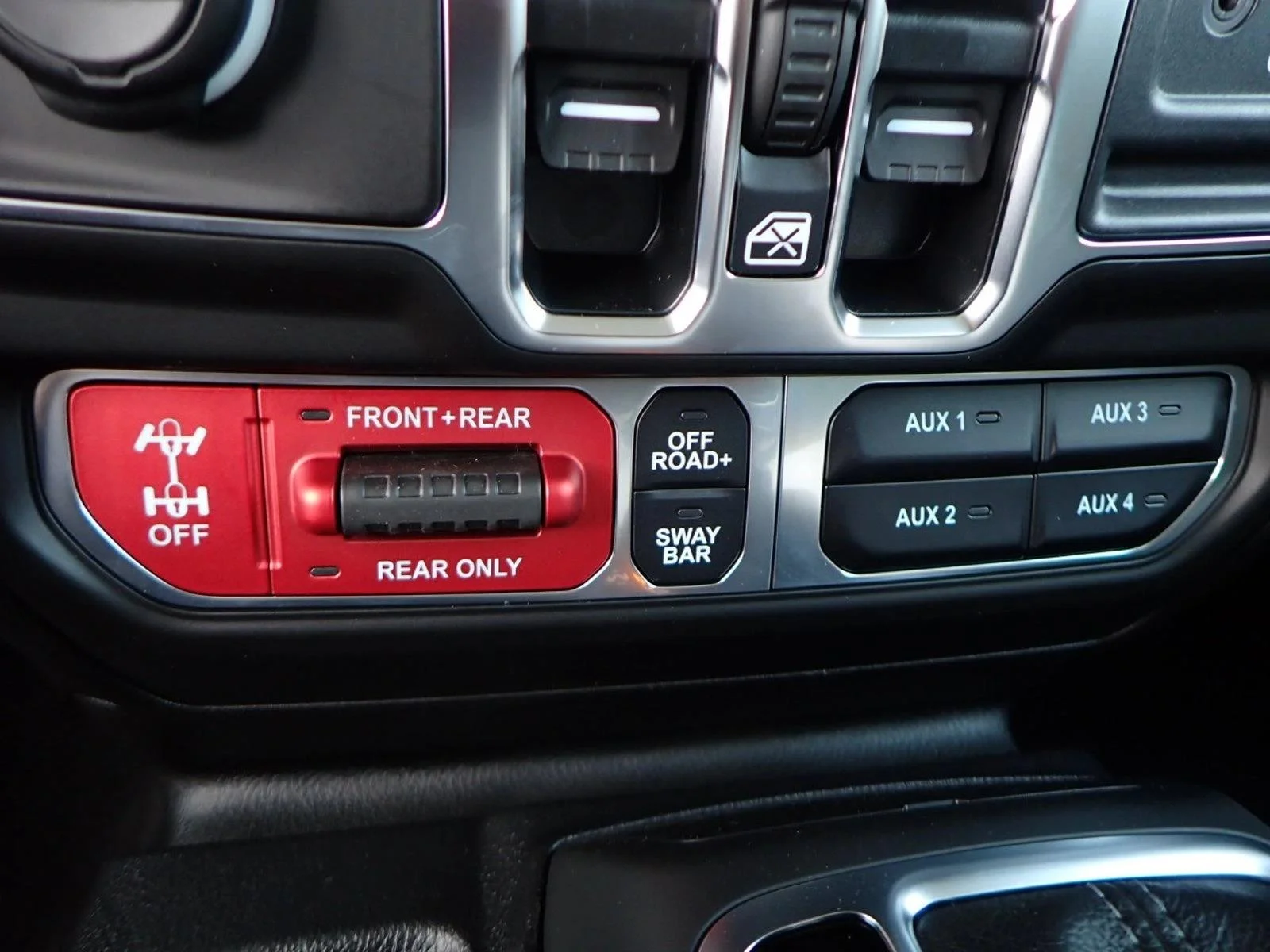 Used 2025 Hydro Blue Pearlcoat Jeep Rubicon image 20