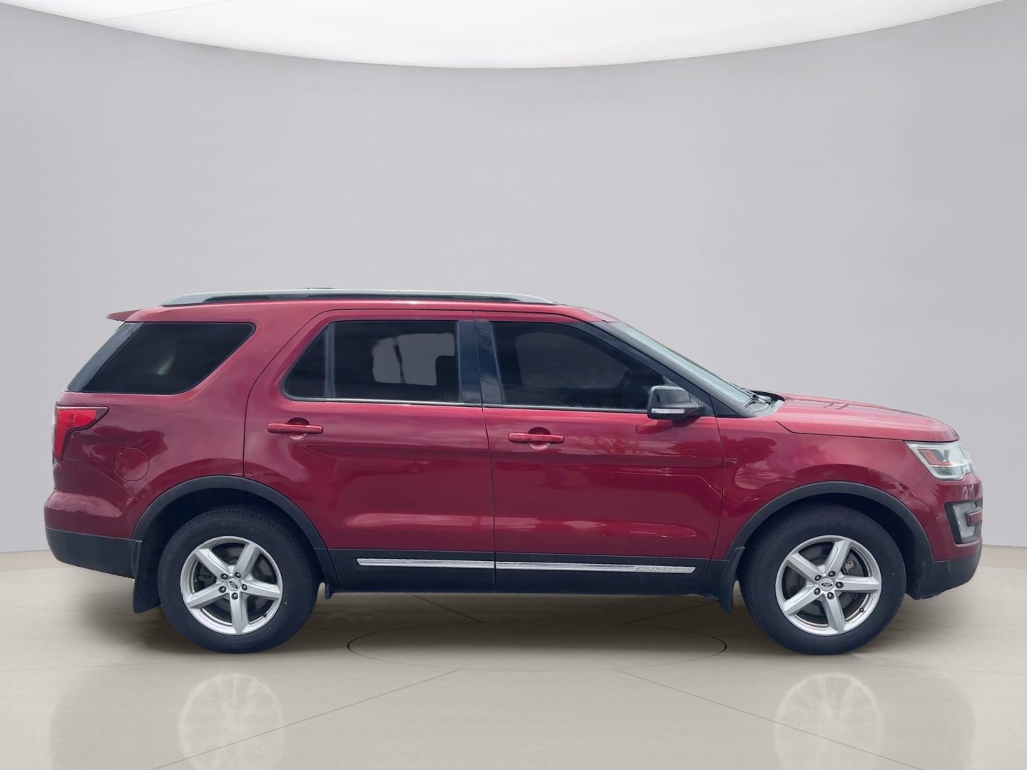 2017 Ford Explorer XLT - Photo 6