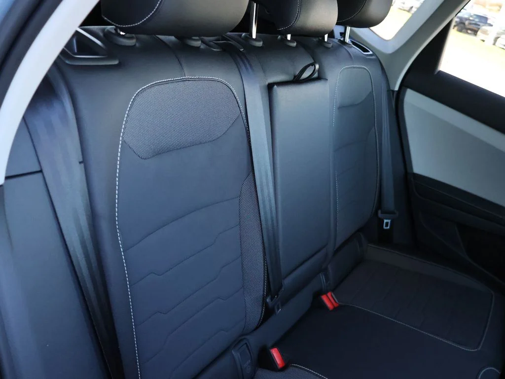 New 2026 Gray Volkswagen 1.5T SE image 30