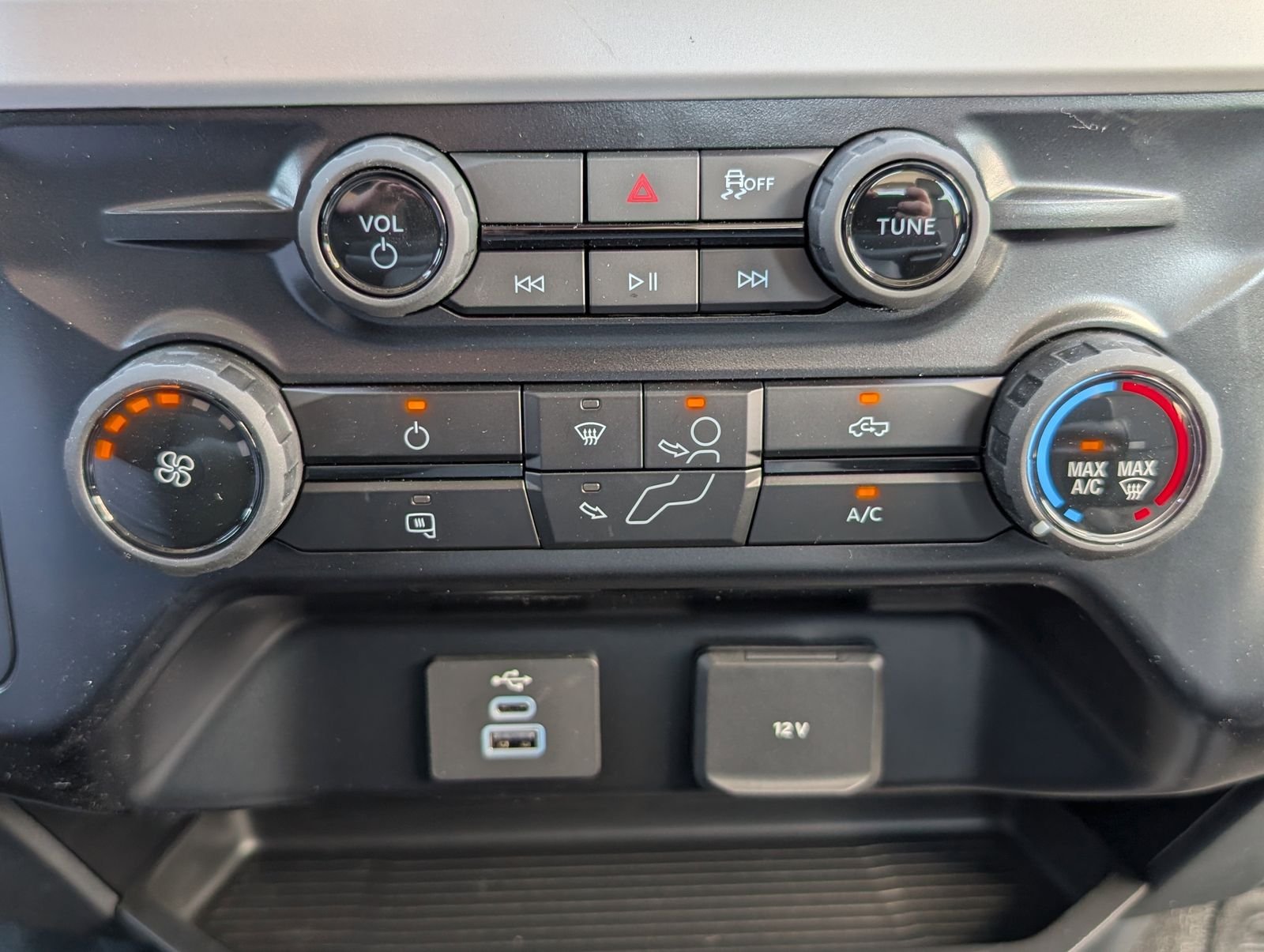 2025 Ford F-350 Super Duty Chassis Cab XL - Photo 18