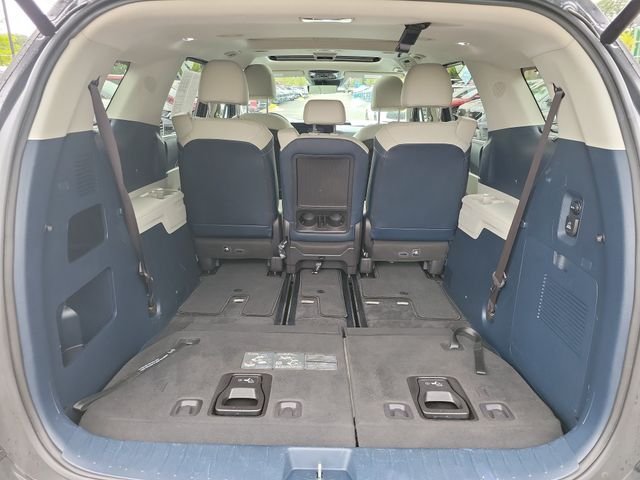 Certified Used 2025 Panthera Metal Kia SX Prestige image 16