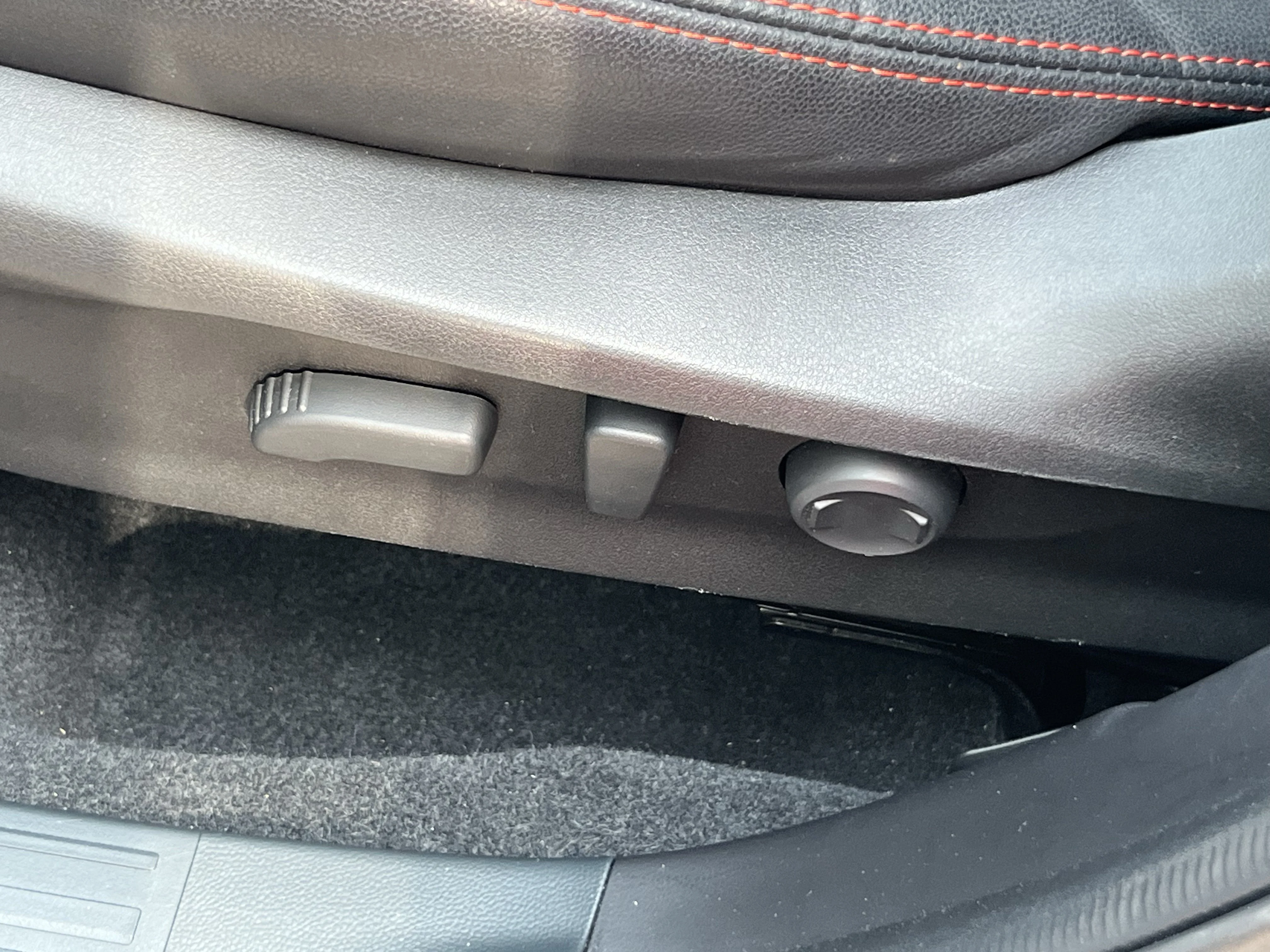 Used 2023 Ice Silver Metallic Subaru Sport image 17