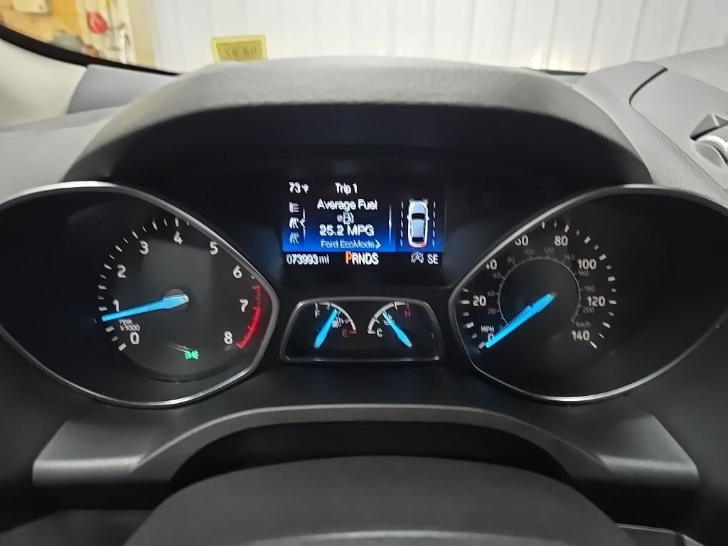 Used 2019 Silver Ford SE image 25