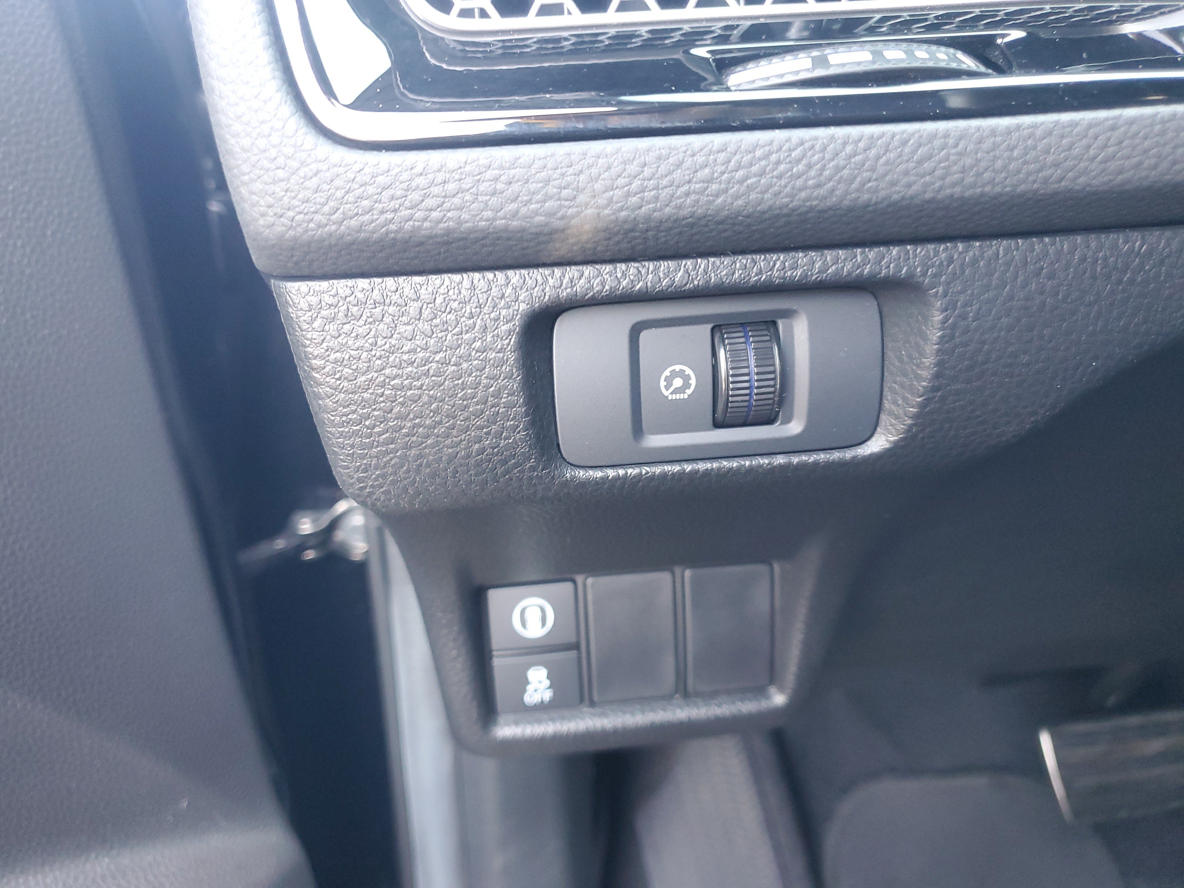 Used 2024  Honda Sport image 25