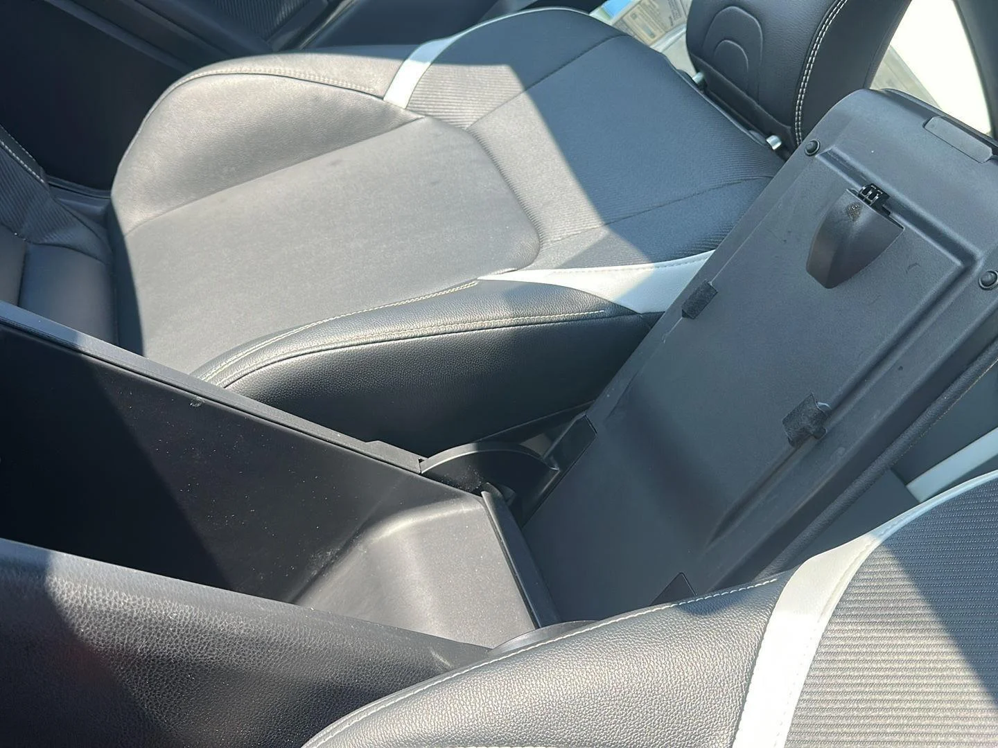 Used 2025 Ice Toyota XSE image 19