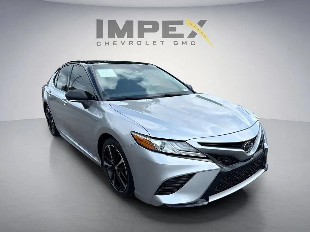 Used 2019  Toyota XSE image 7
