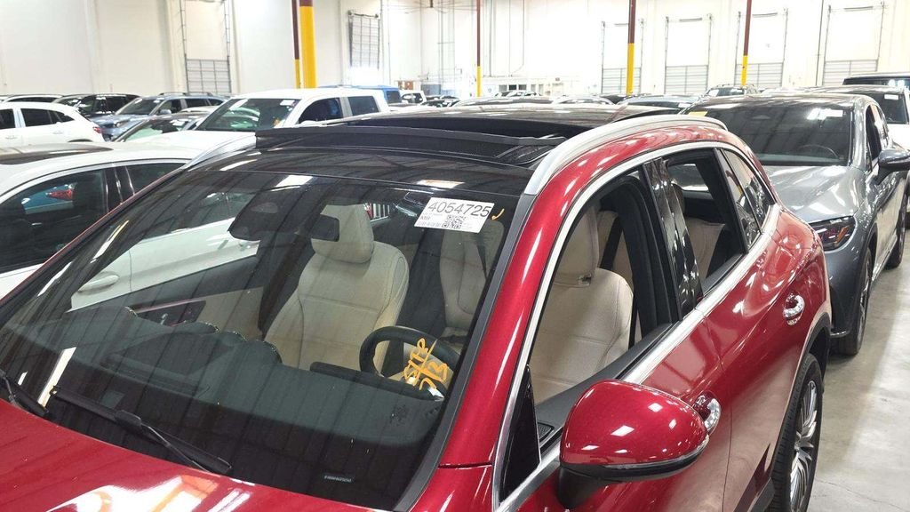 Certified Used 2025 MANUFAKTUR Patagonia Red Metallic Mercedes-Benz GLC 300 image 19