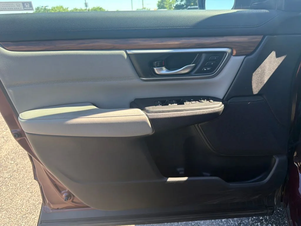 Used 2019  Honda Touring image 10