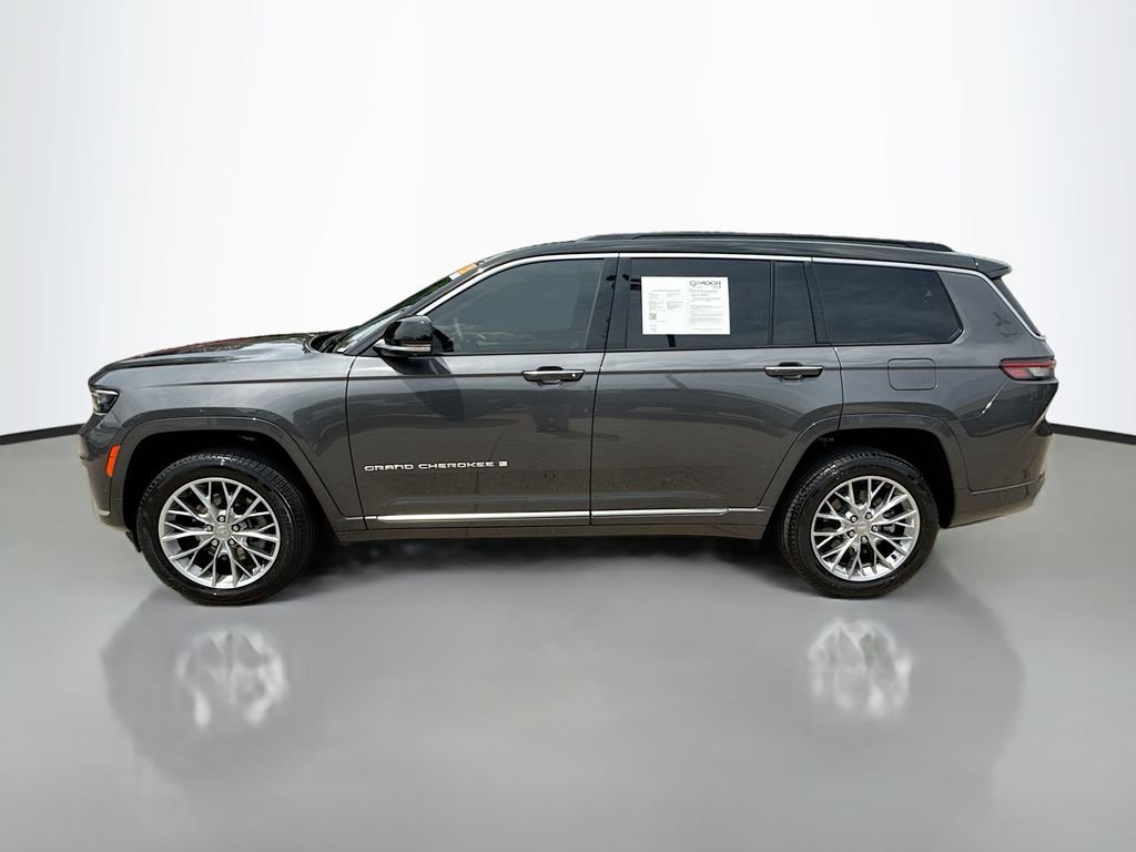 Certified Used 2025 Baltic Gray Metallic Clearcoat Jeep Summit image 5