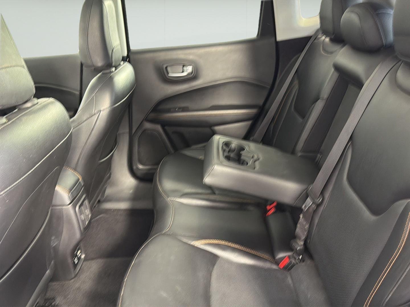 Used 2019 Granite Crystal Metallic Clearcoat Jeep Limited image 21