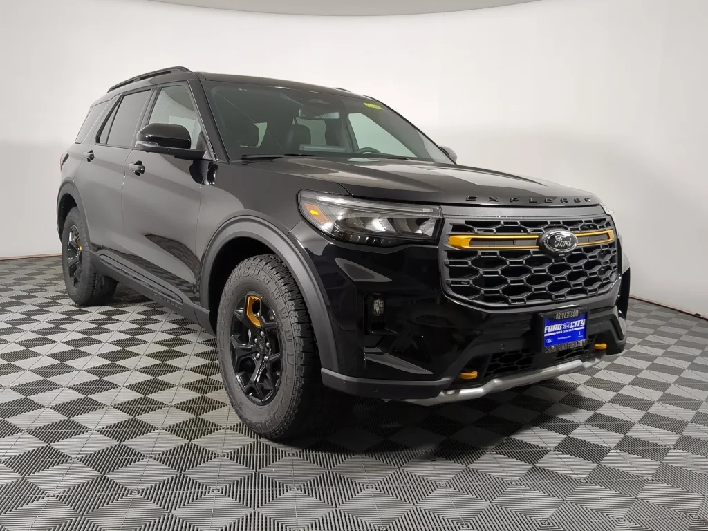 New 2026 Agate Black Metallic Ford Tremor® image 2