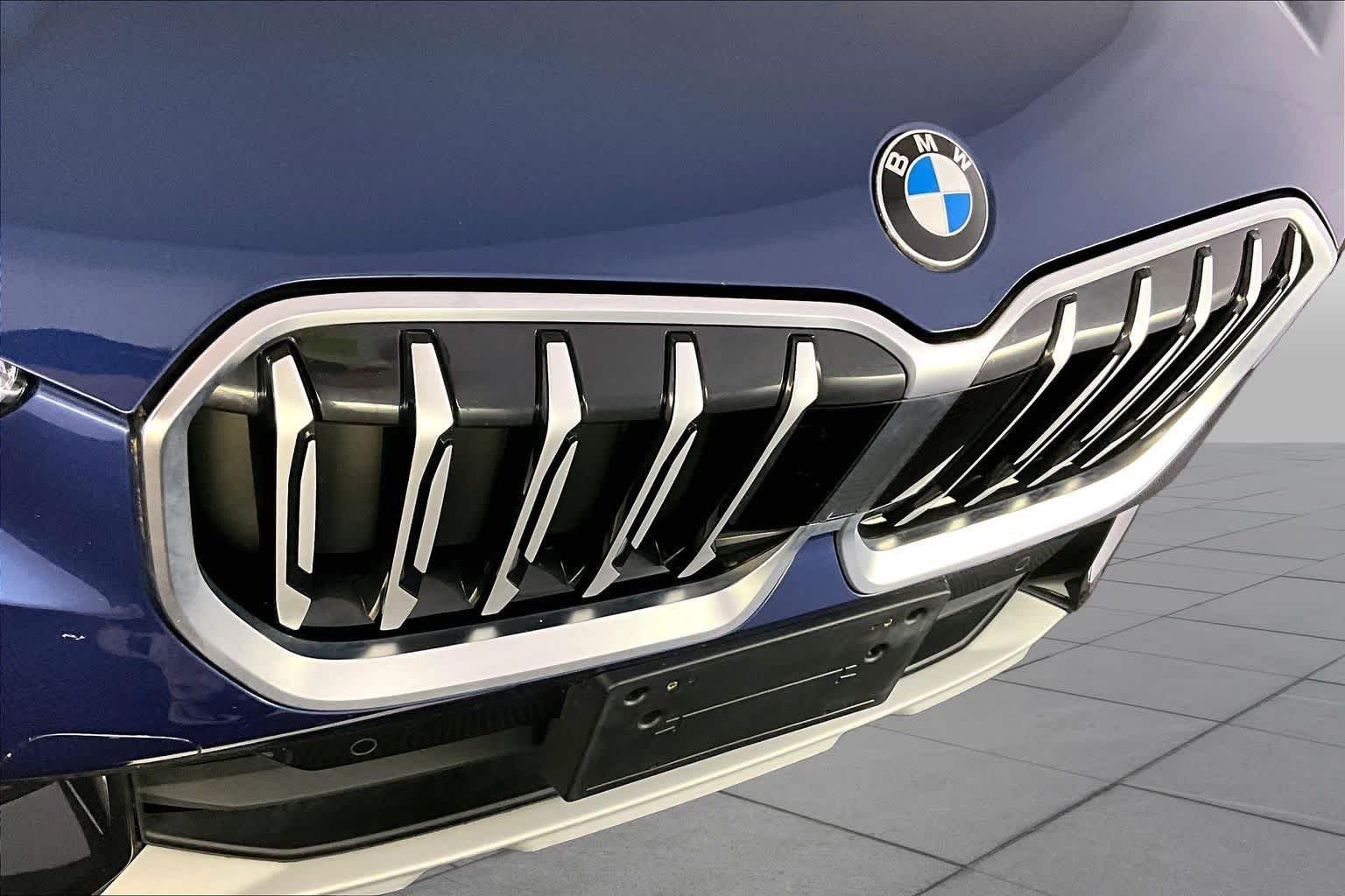 Used 2023 Phytonic Blue Metallic BMW xDrive28i image 29