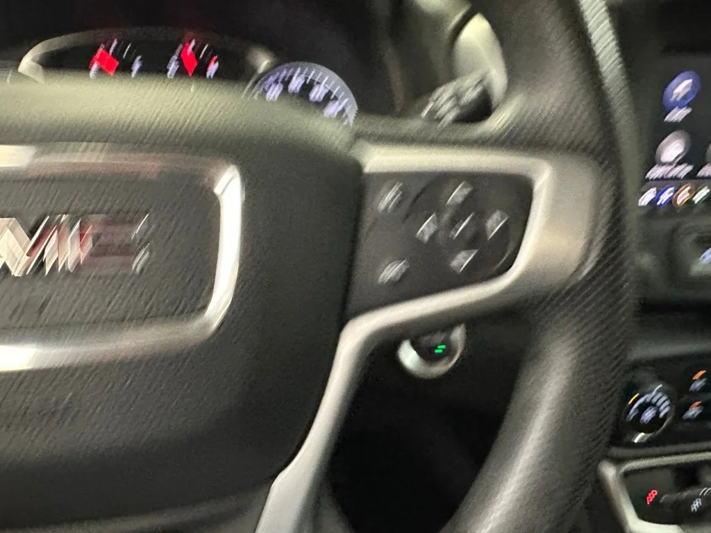 2023 GMC Terrain SLE - Photo 10