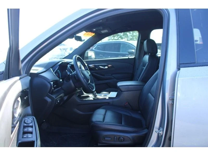 Used 2023 Sterling Gray Metallic Chevrolet RS image 8
