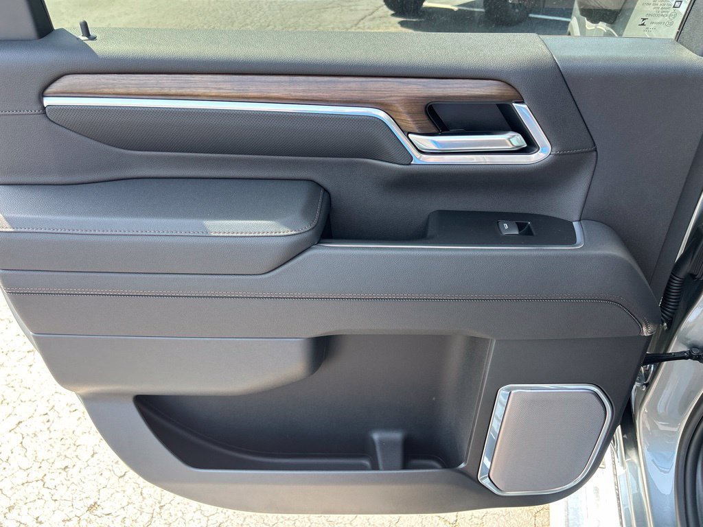 2026 Chevrolet Silverado 2500 HD High Country - Photo 41