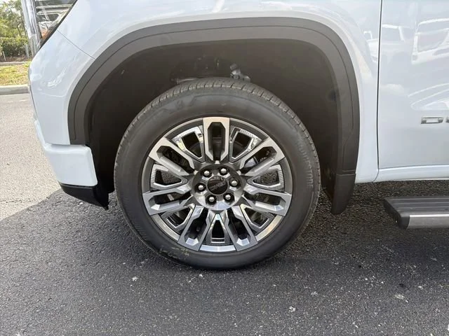 New 2026 Glacier White Tricoat GMC Denali Ultimate image 36
