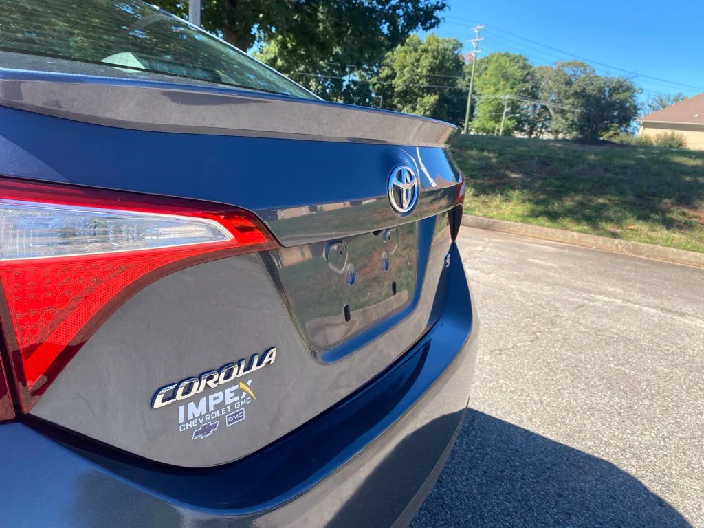 Used 2015  Toyota L image 29