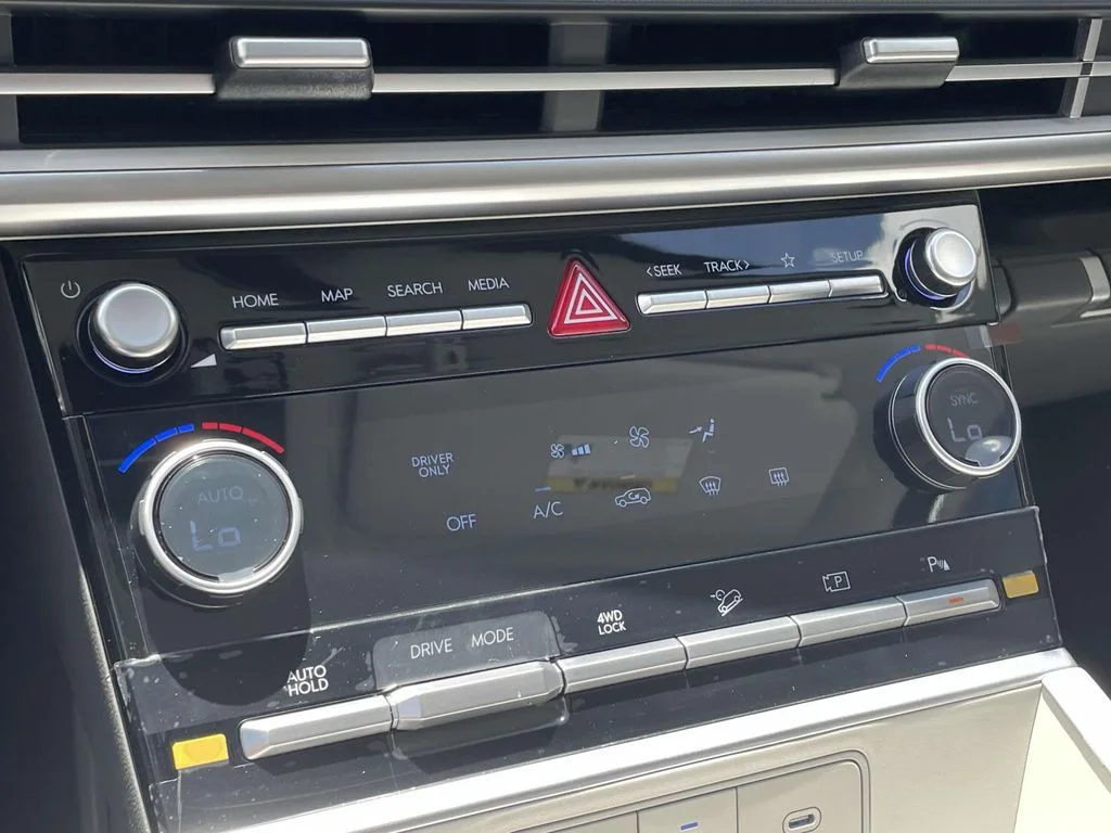 New 2026 Silver Hyundai SE image 27