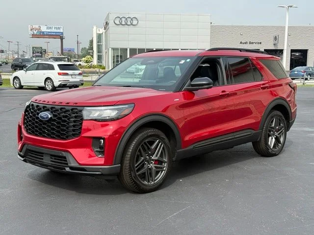 Used 2025 Red Ford ST-Line image 3