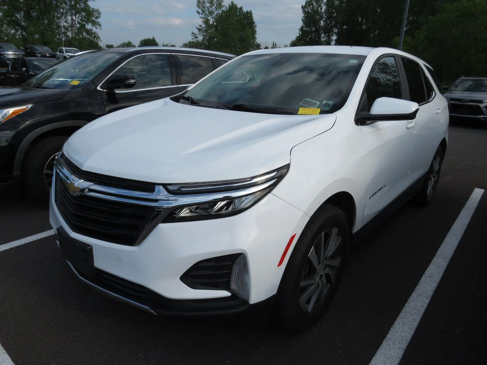 Used 2024 Summit White Chevrolet LT image 5