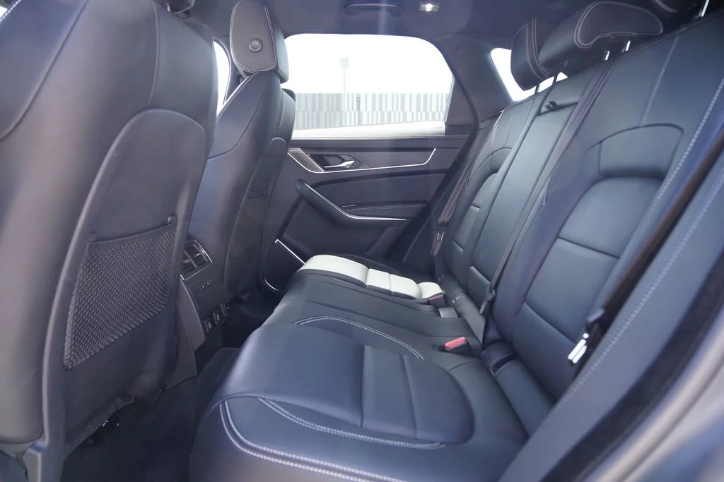 2026 Jaguar F-Pace R-Dynamic S - Photo 27