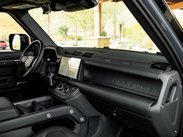 New 2025 Tasman Blue Land Rover S image 30