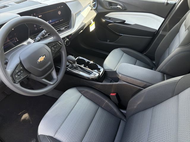 2026 Chevrolet Trax LT - Photo 18