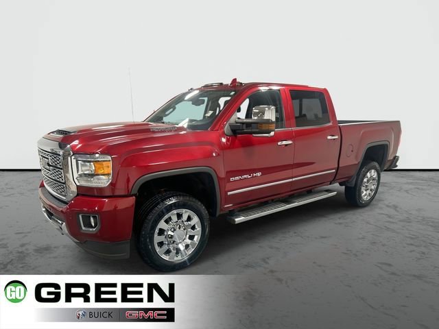 2018 GMC Sierra 4WD Crew Cab Standard Box Denali's photo