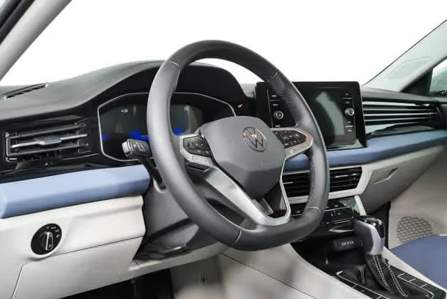 Certified Used 2025 Opal White Pearl Volkswagen SE image 4