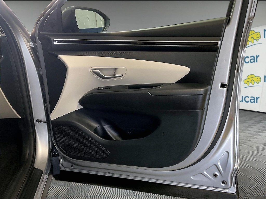 Used 2024 Silver Hyundai SEL image 12