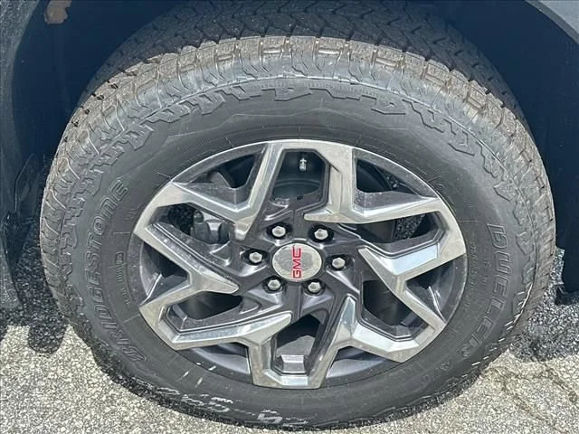 2026 GMC Sierra 1500 SLT - Photo 15