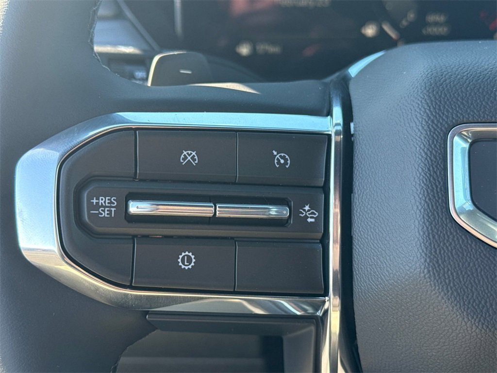 2026 GMC ACADIA - Image 19