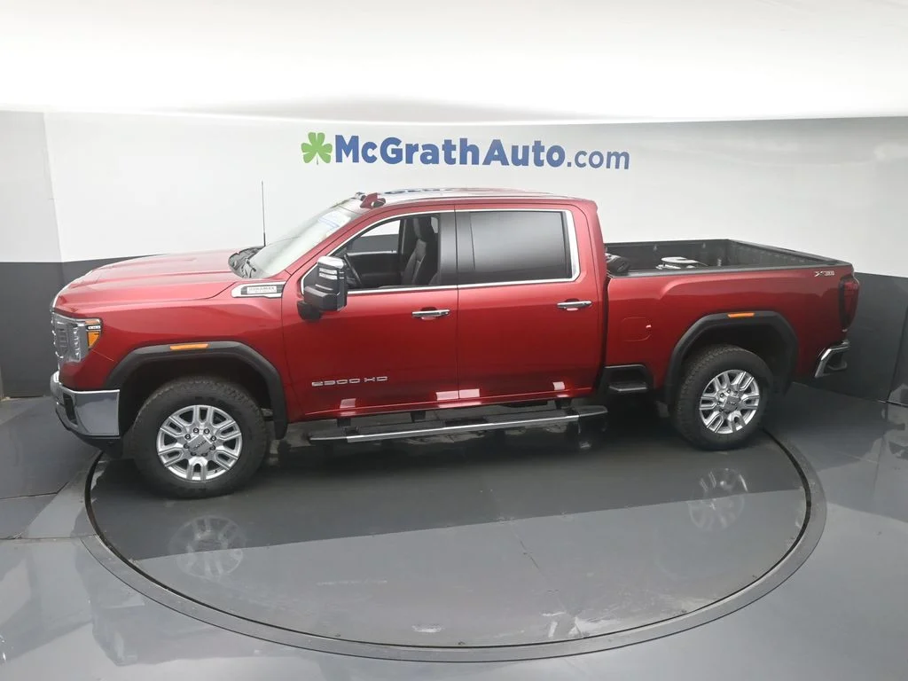 Used 2022 Red GMC SLT image 25