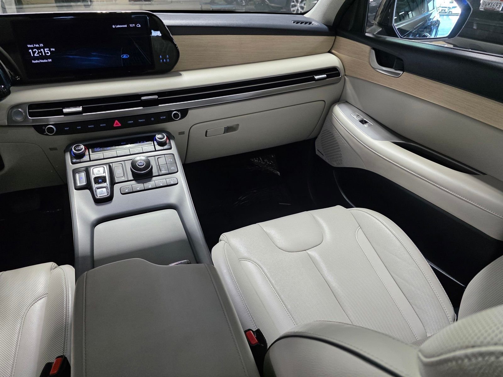 Certified Used 2023 Moonlight Cloud Hyundai Limited image 18