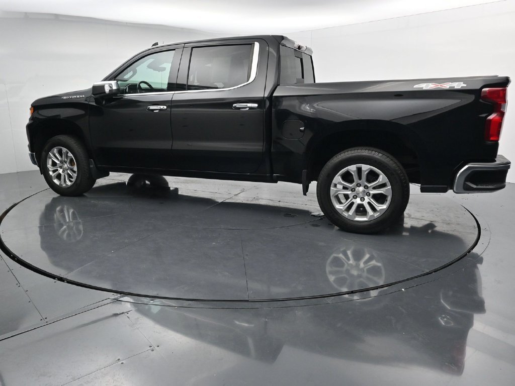 Used 2022 Black Chevrolet LTZ image 5