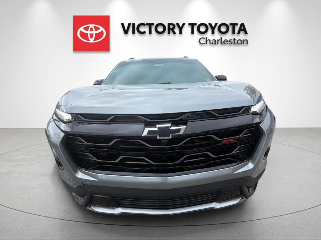 Used 2025 Gray Chevrolet RS image 8