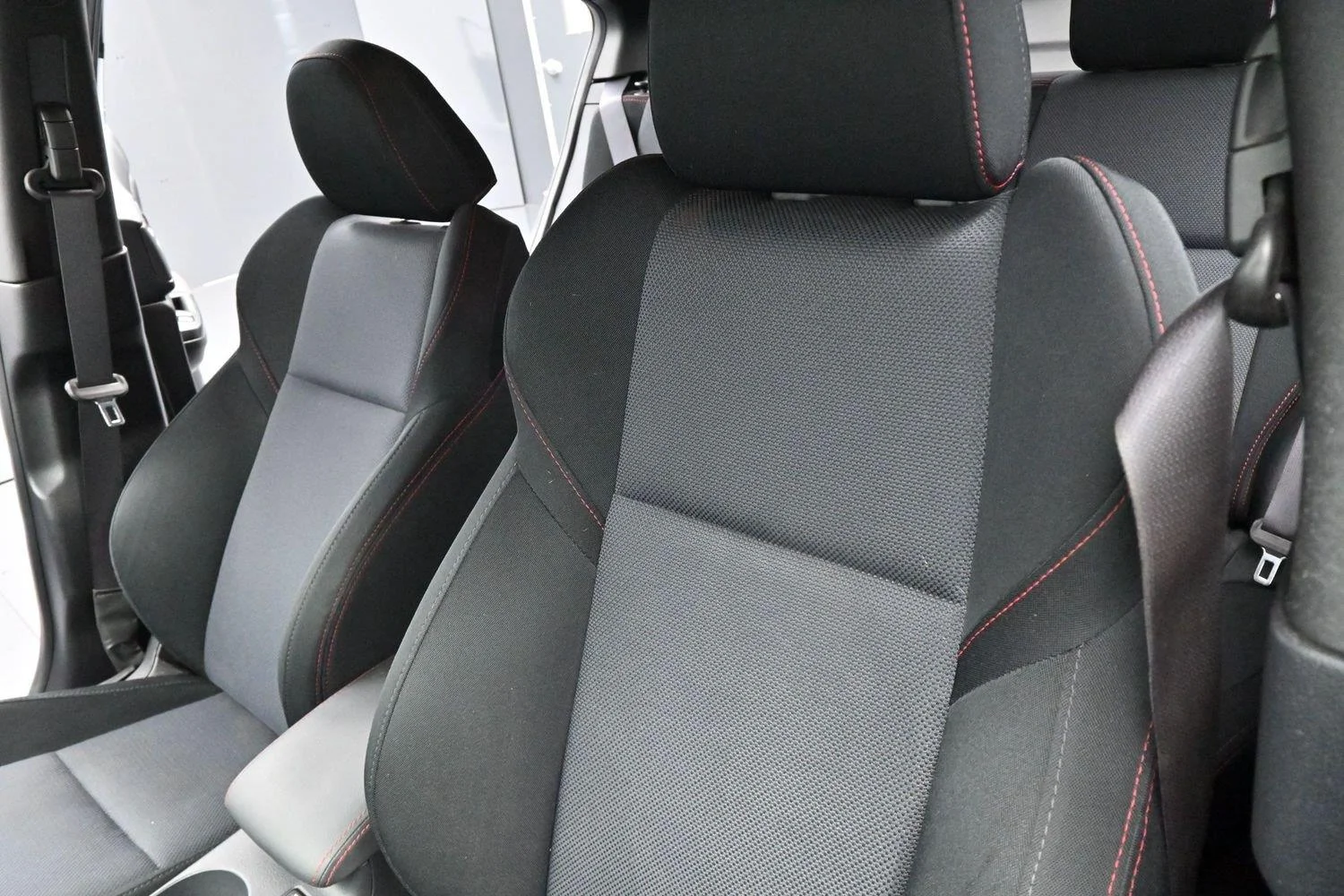 Used 2020 Magnetite Gray Metallic Subaru Premium image 13