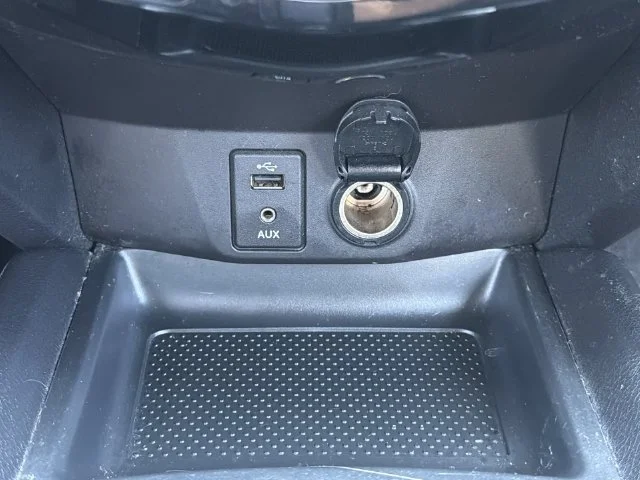 Used 2016 Gray Nissan SV image 21