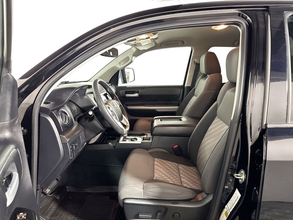 Used 2021 Midnight Black Metallic Toyota SR5 image 11
