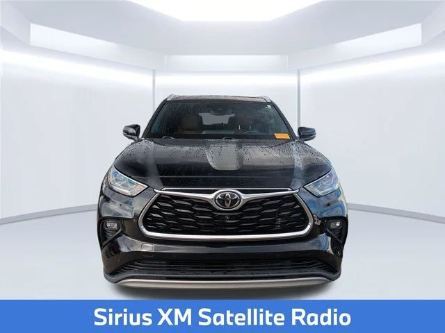 Used 2021 Black Toyota Platinum image 6