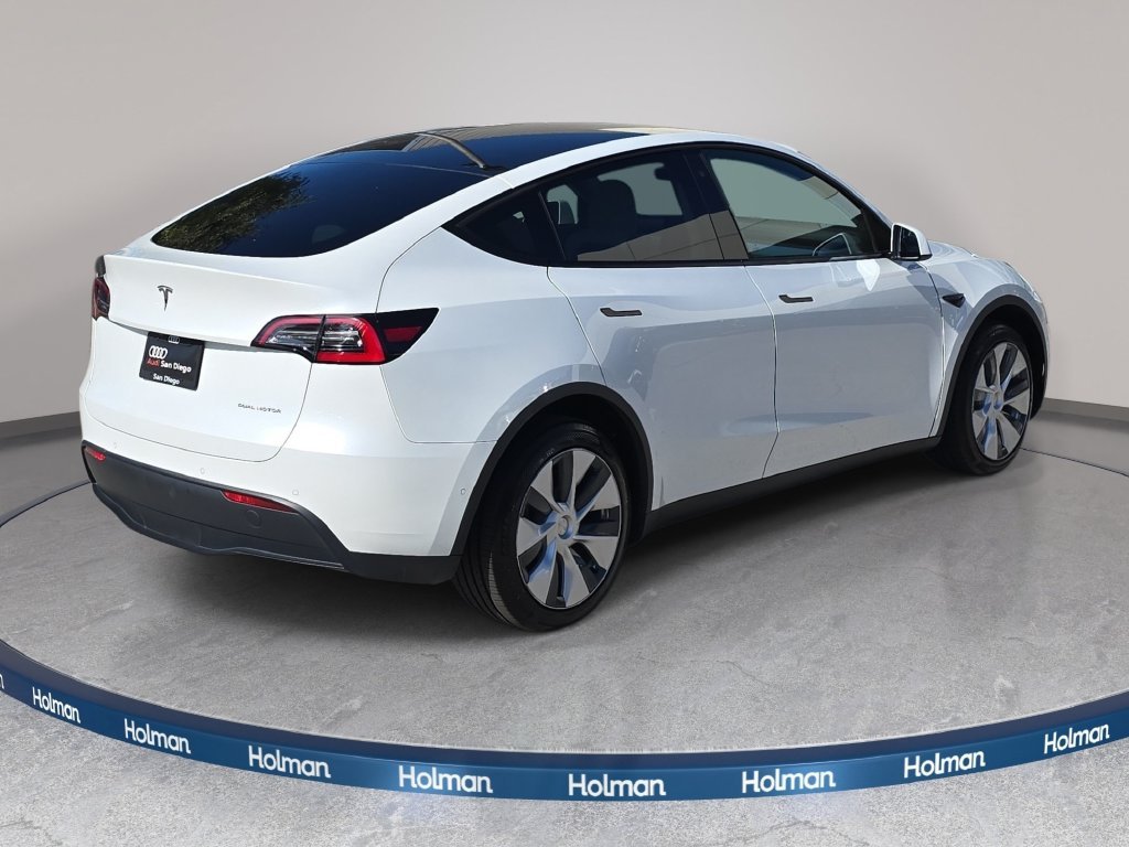 Used 2020 White Tesla Long Range image 6