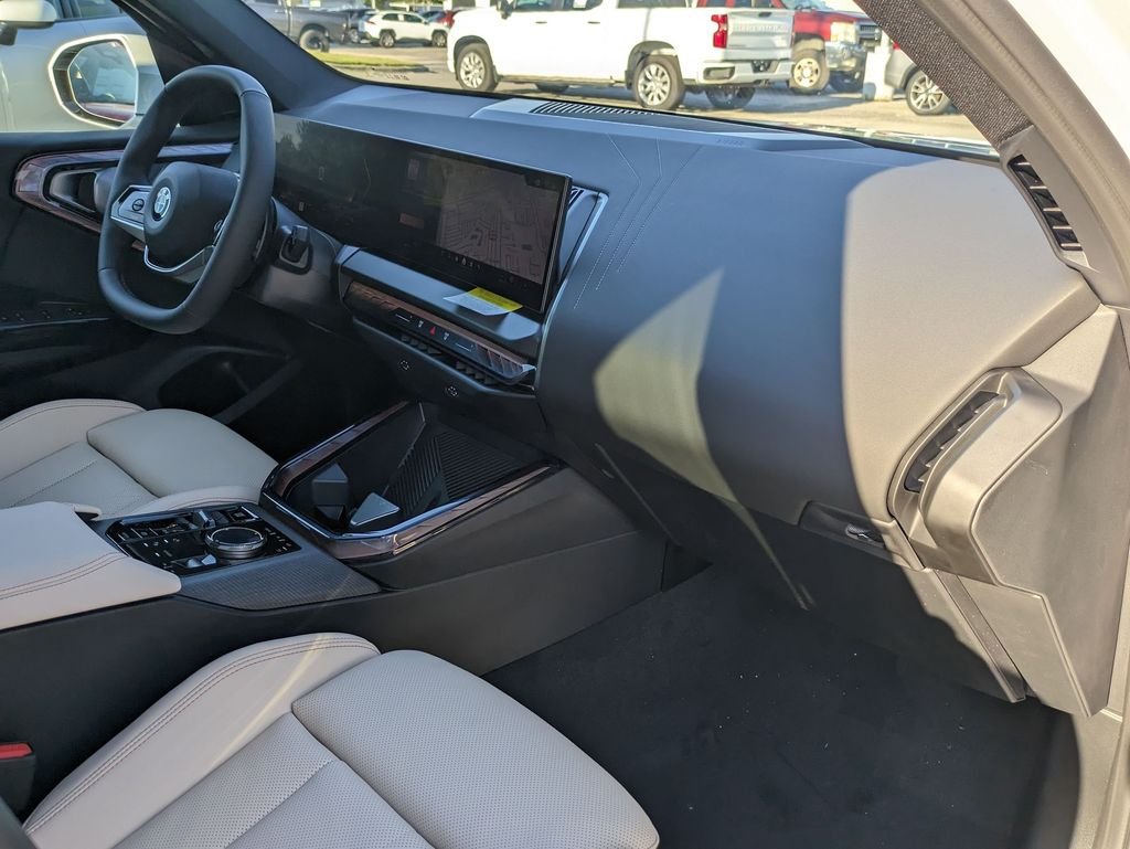 2026 BMW X3 30 - Photo 27