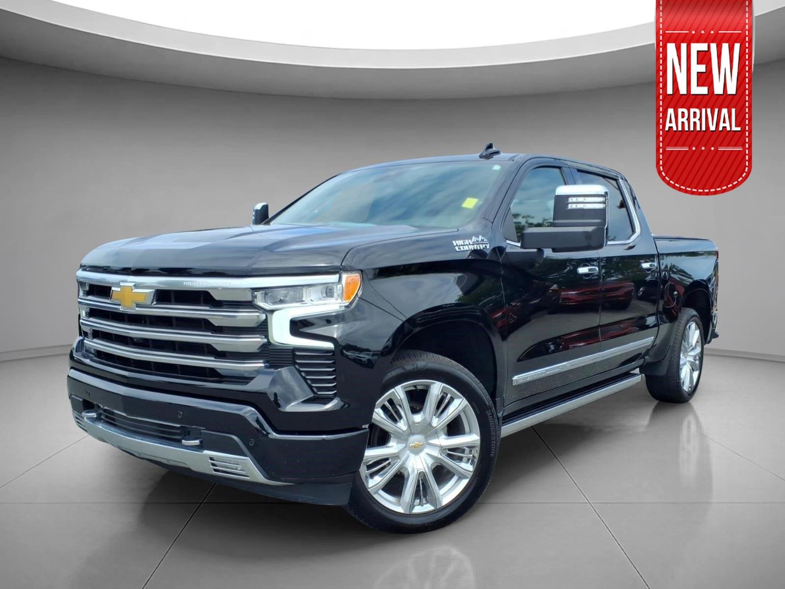 Used 2025 Black Chevrolet High Country image 1