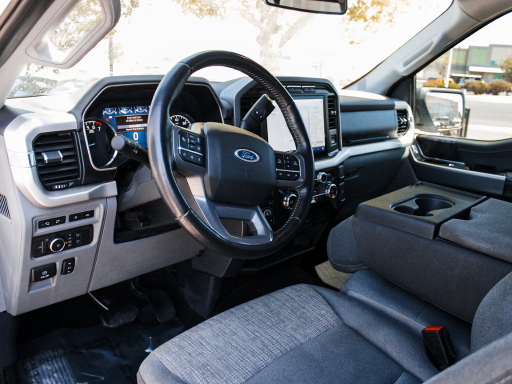 Used 2021 Oxford White Ford XLT image 9