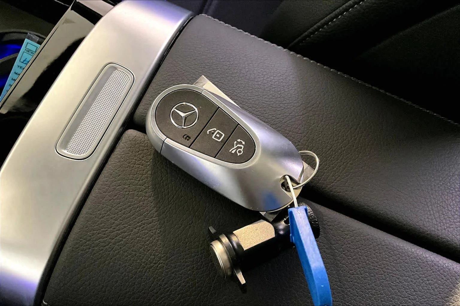 Certified Used 2026 Cirrus Silver Metallic Mercedes-Benz GLC 300 image 14