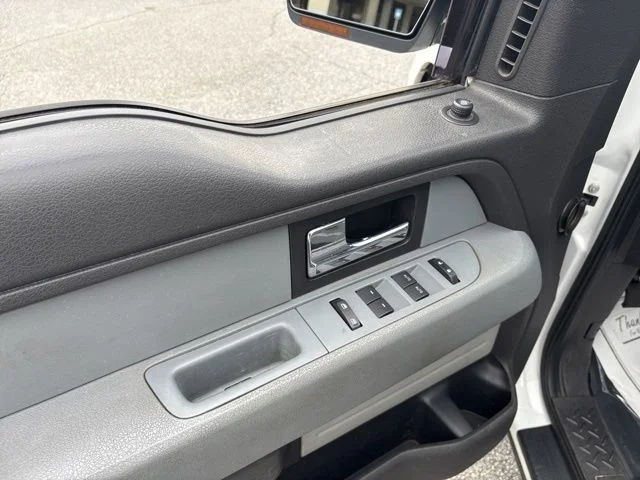Used 2013 White Ford XLT image 12