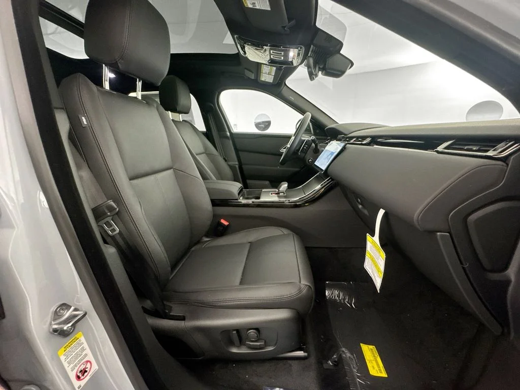New 2026 Arroios Grey Land Rover S image 28