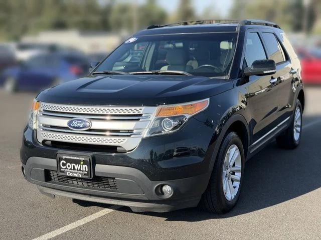 Used 2014 Dark Side Metallic Ford XLT image 5