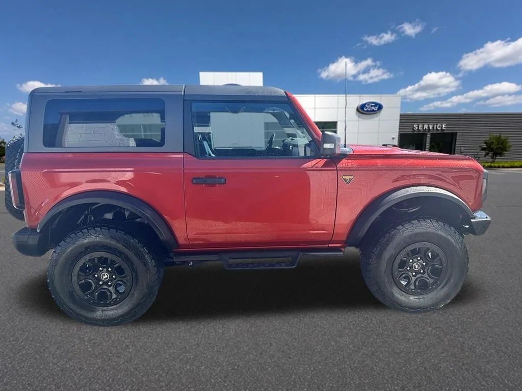 Certified Used 2024 Chili Pepper Red Ford Badlands image 6